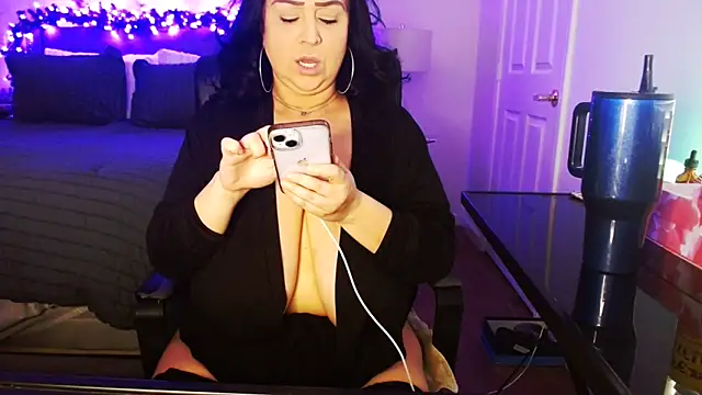 AlyssiaAmoreXO webcam