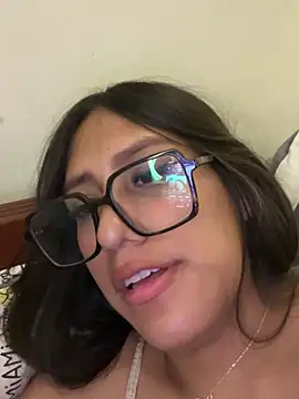 alefantasy000001peru (F young) - Culito y pussy