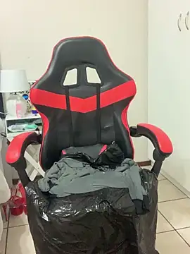 jayjayja19 (Ask my age) - Make me your freaky slut