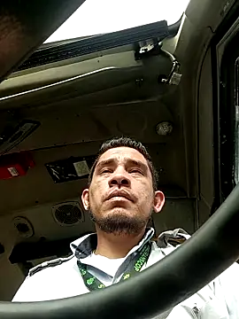 Gloryholeroom webcam