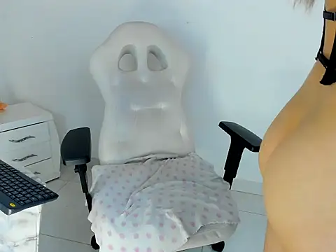 cindy_love2 - Cindy_love2's free webcam