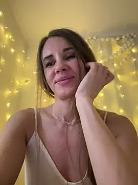 luciemack - LucieMack's free webcam