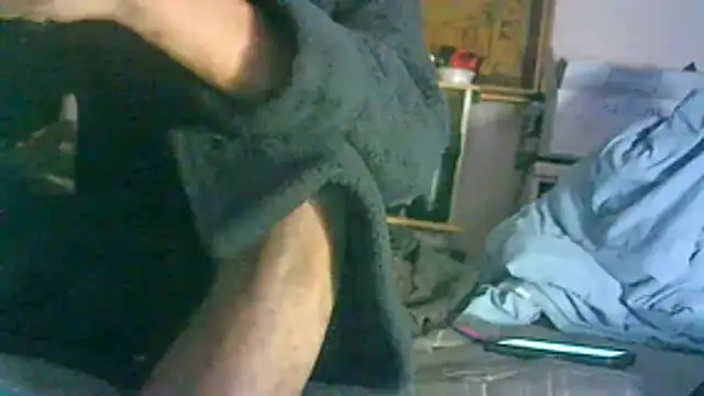 ON3YOULLN3VER_FIR3 webcam