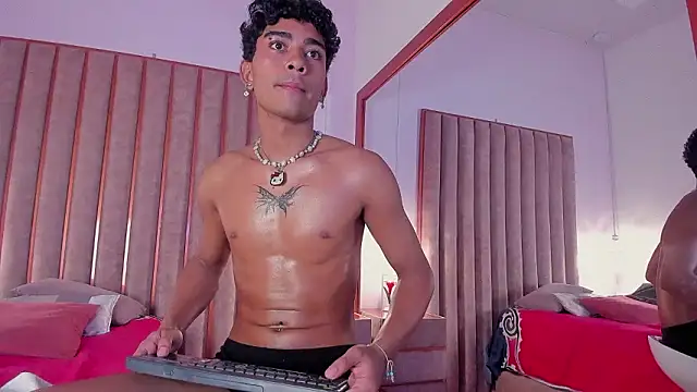 mike_thomsonn - Mike_thomsonn's free webcam - UK Sex Cams