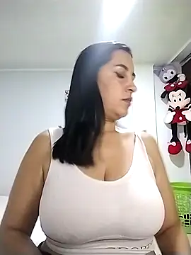 hailey85 - Hailey85's free webcam - UK Sex Cams