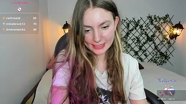 velvet__moon - Velvet__moon's free webcam