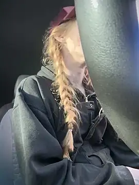 goldenflamegoddess (F milf) - Don’t tease me!