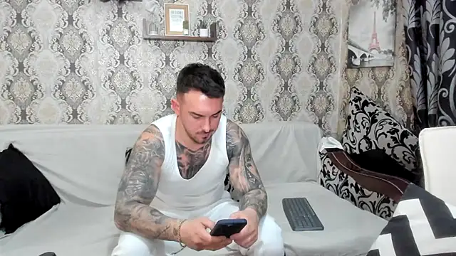 Jonmusclemaster webcam