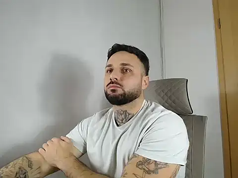 maxxstone - Maxxstone's free webcam - UK Sex Cams