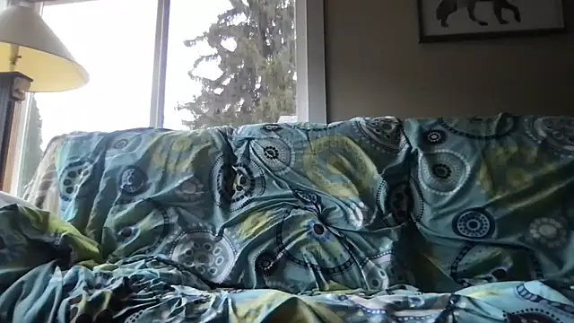 cliveokanagan24 (Ask my age) - dont have long :)need to cum