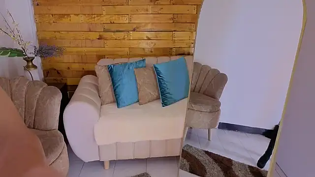 prettyboyy_13 webcam