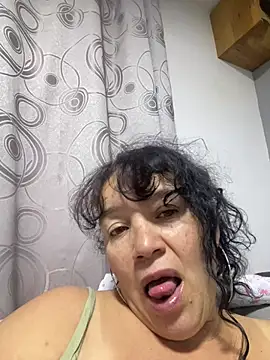 sweeetness_milf - Sweeetness_Milf's free webcam - UK Sex Cams