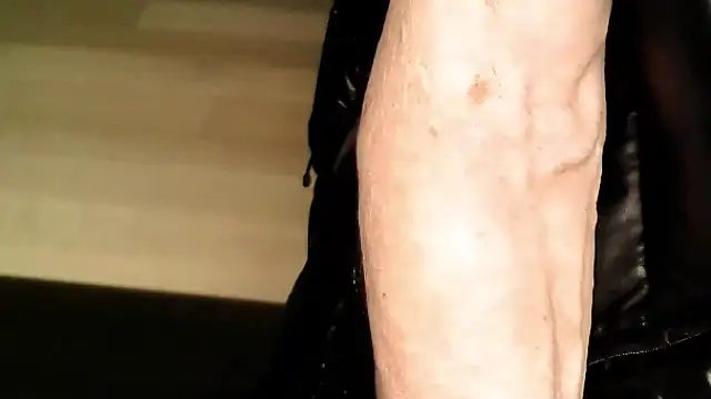 bigjacky - Bigjacky's free webcam - UK Sex Cams