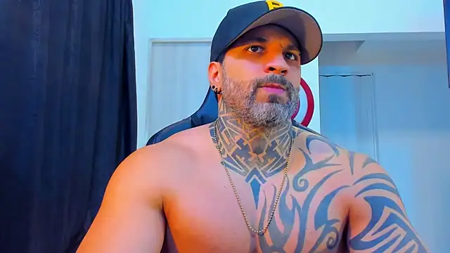 JoshRigby Live Webcam on Stripchat