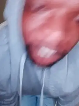 tmanzim2025 - TmanZim2025's free webcam