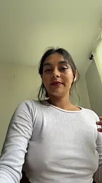 selene_wings22 (G young) - Your friend fucks you outside the apartm