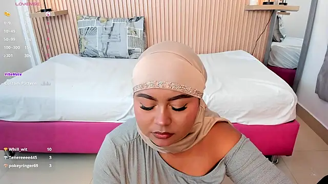 jasmyne_anbar (F teen) - Wiggle my booty 👀