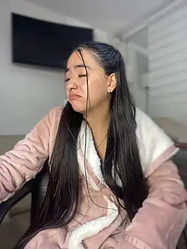 Webcam Model (AuroraJohns_Pink)  is live.Free join now!