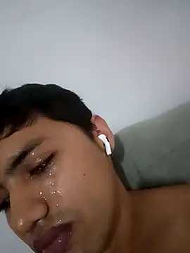 flirtdick03 - Flirtdick03's free webcam - UK Sex Cams