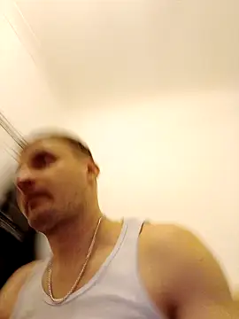 levarboy - Levarboy's free webcam - UK Sex Cams