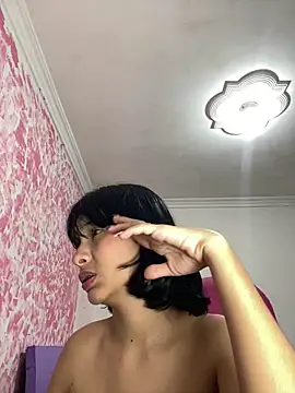 Webcam Model (xoxo_milk)  is live.Free join now!