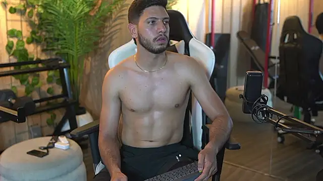 thiago_voss - Thiago_Voss's free webcam