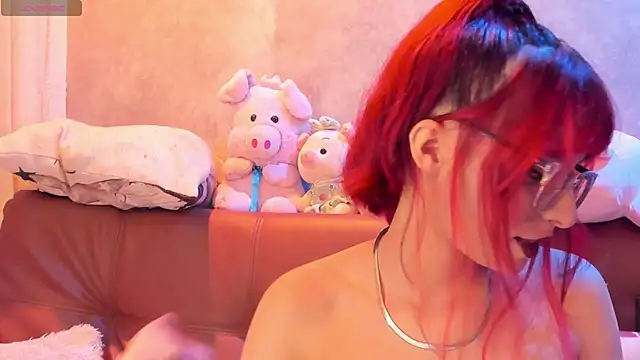 redmeloddy - RedMeloddy's free webcam