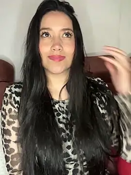 Webcam Model (Veronica_Wins_)  is live.Free join now!