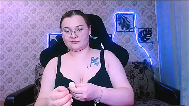 inlovewithlife26 - InLoveWithLife26's free webcam