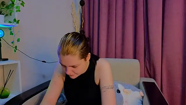 bevhanni - BevHanni's free webcam