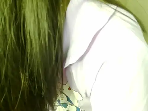 hilyti12 - Hilyti12's free webcam - UK Sex Cams