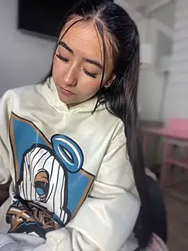 Webcam Model (AuroraJohns_Pink)  is live.Free join now!