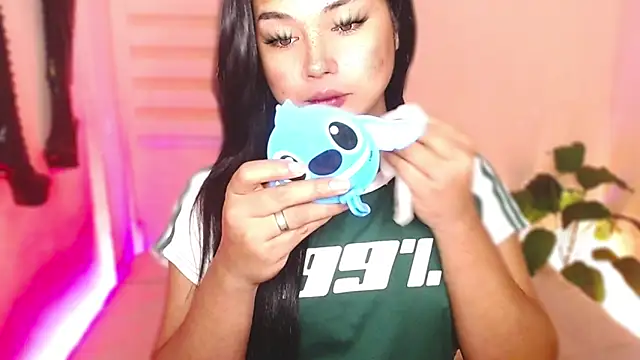 MissGreta_Hunterx Live Webcam on Stripchat