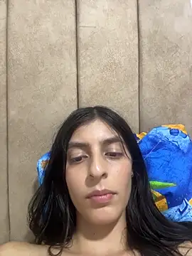 Webcam Model (cristel_17) is live