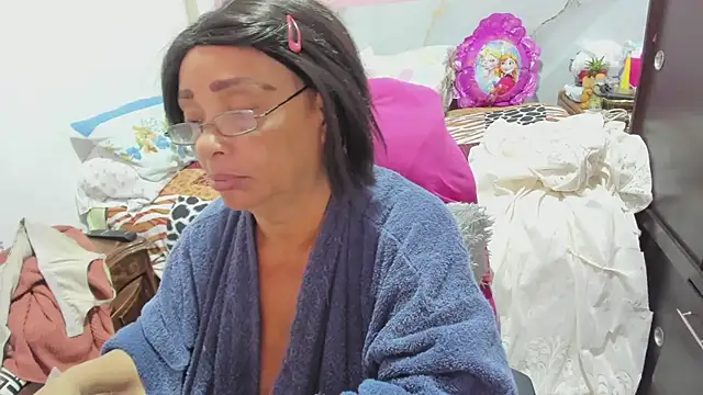 mrs_mommy_ - Mrs_mommy_'s free webcam