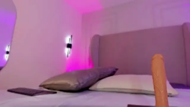 luisah_ (F young) - ⭐RIDE TORSO LIKE A COWGIRL⭐