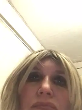 snejnaya - Snejnaya's free webcam