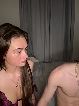 whooshedchirp - WhooshedChirp's free webcam - UK Sex Cams