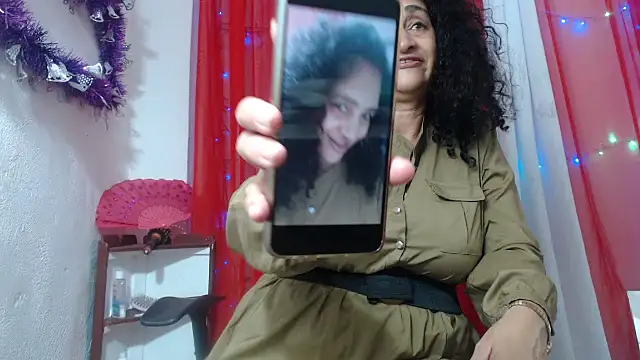 heyline_milf - Heyline_milf's free webcam