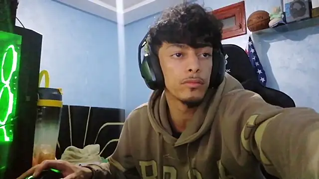 Dark_DesireX Live Webcam on Stripchat