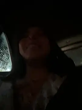 emily_24x - Emily_24x's free webcam