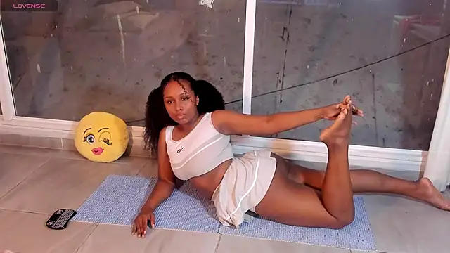 elizabethbell_ - ElizabethBell_'s free webcam