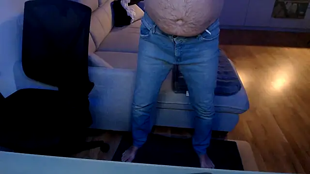 budapest1958 (M grandpa) - Squirt in Pants (need Time)