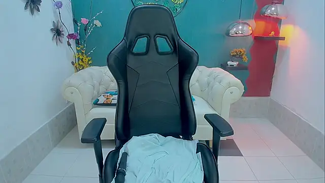 melikasweetz - Melikasweetz's free webcam