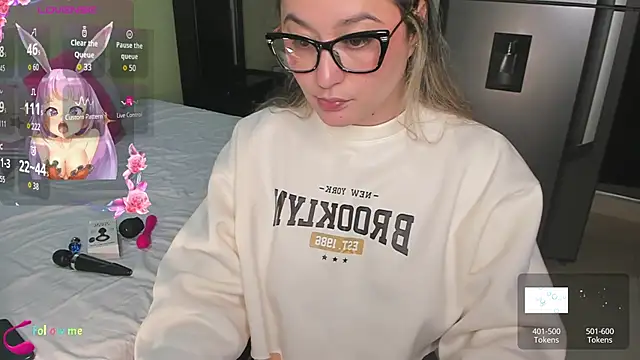 shaday_sm1th - Shaday_sm1th's free webcam