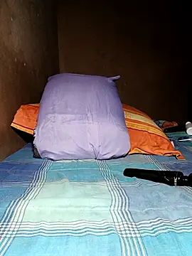 Webcam Model (khetyvile)  is live.Free join now!