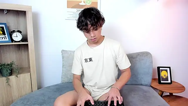 honeymoon_sariel - Honeymoon_sariel's free webcam