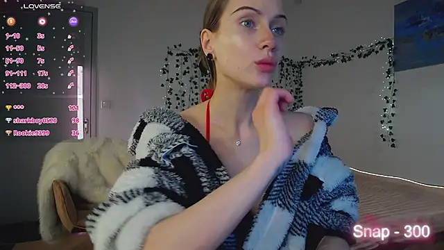 evalone1 - EvaLone1's free webcam