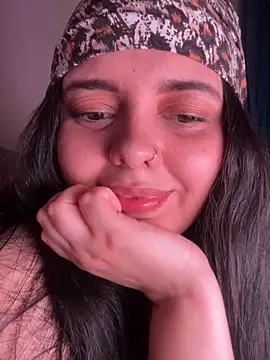 Webcam Model (candicewest_)  is live.Free join now!