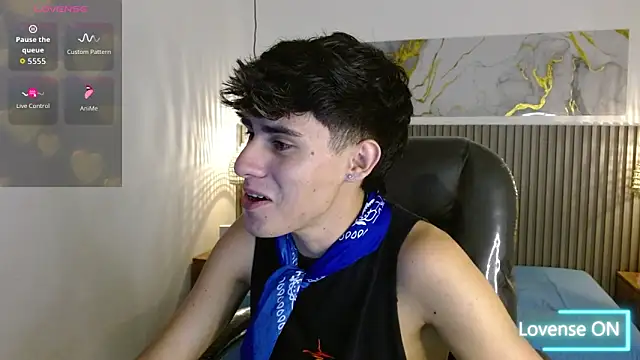 dyla_n18 - Dyla_n18's free webcam